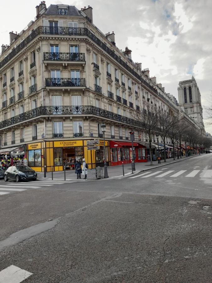 شقة Cosy 2 Pieces Typiquement Parisien A Notre-Dame المظهر الخارجي الصورة